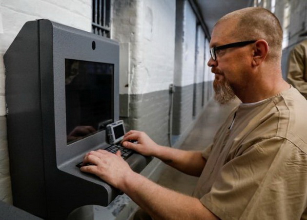 JPAY inmate communication system used by Peter Vronsky to communicate daily with serial killer Richard Cottingham, the Torso Killer.